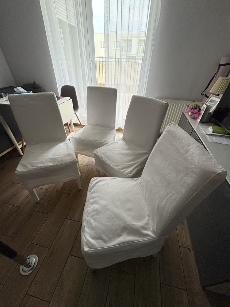 Krzesła Henriksdal 4 sztuki Ikea plus pokrowce