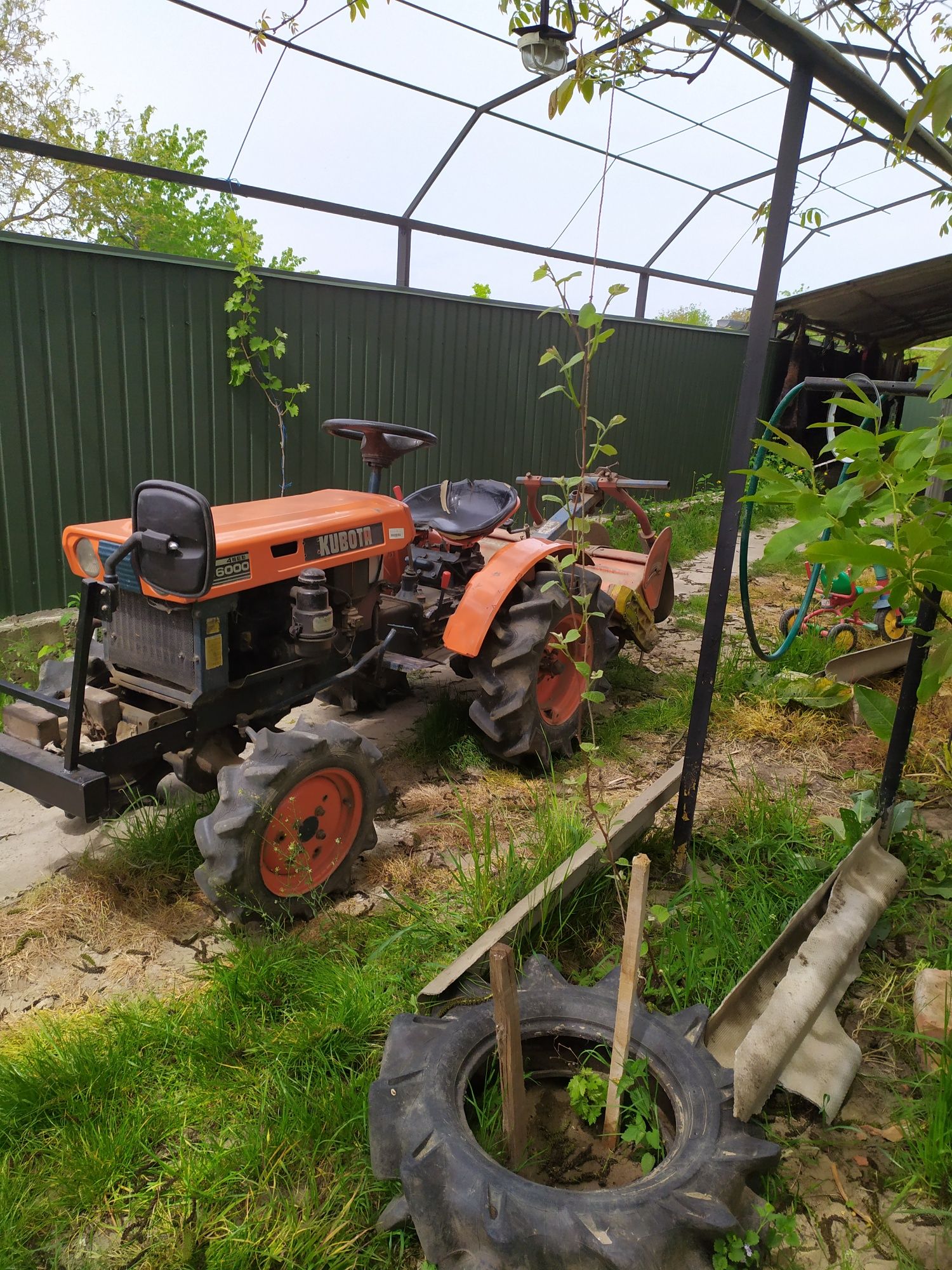 KUBOTA 6000, Трактор японський міні 1997року.