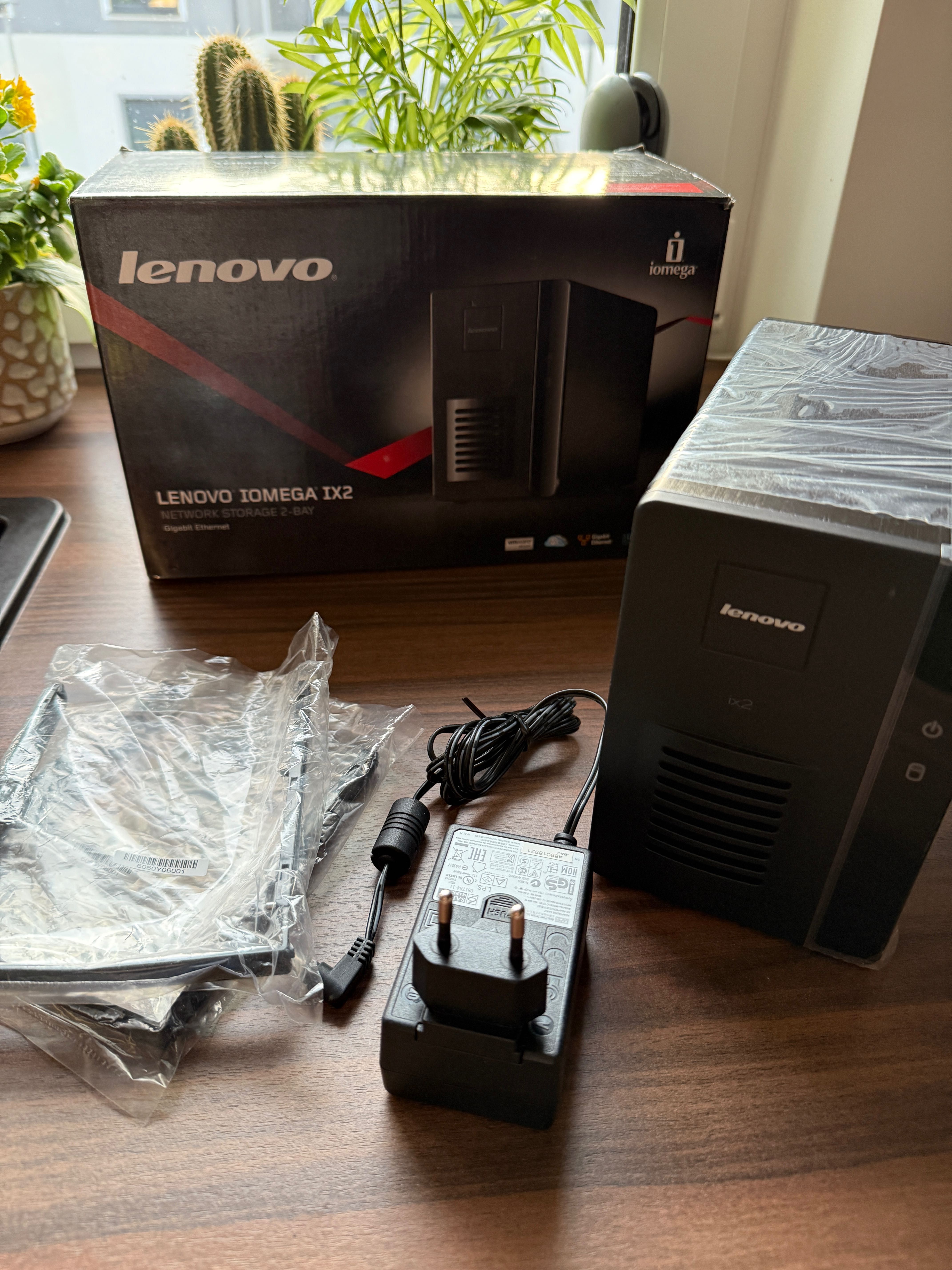 NAS Lenovo Iomega ix2 Jak Synology
