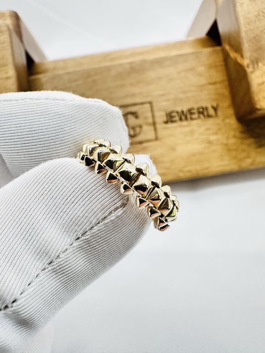 Золотое кольцо cartier 585