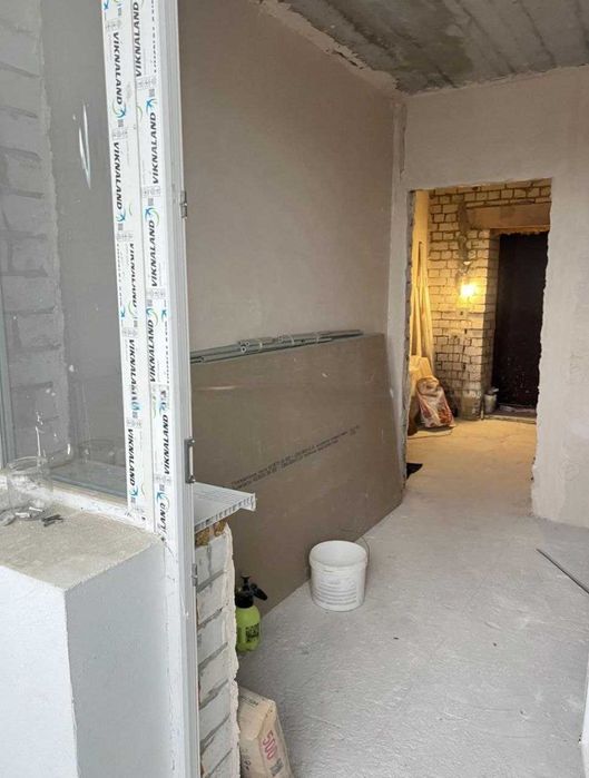 ЖК Радужный, Продам 1 ком квартиру пл 40м2, этаж 4/9ти! Начат ремонт!A