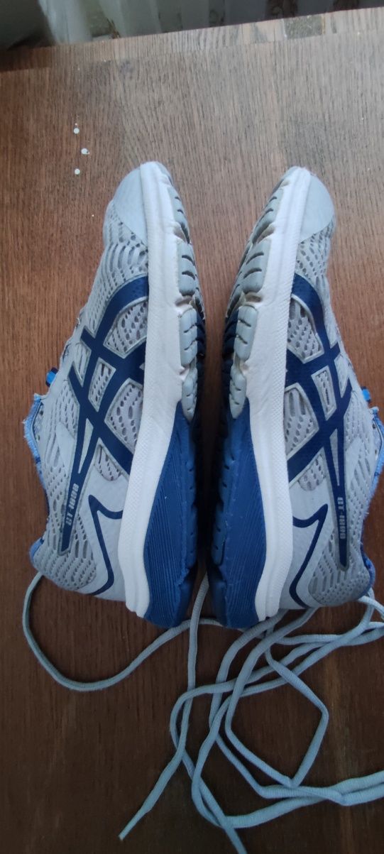 Кросівки Asics, 35р/22,5 см