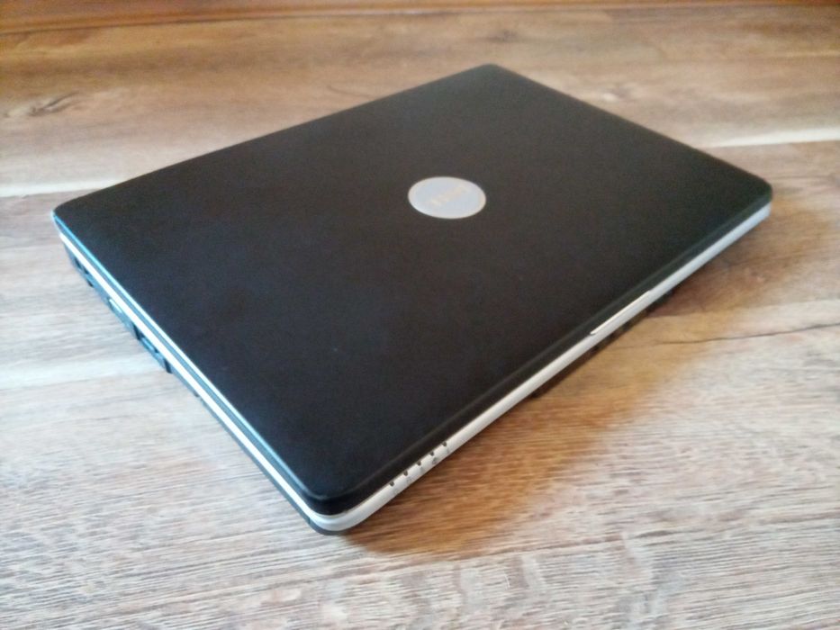 полностью рабочий надежный ноутбук Dell Inspiron в отличном состоянии