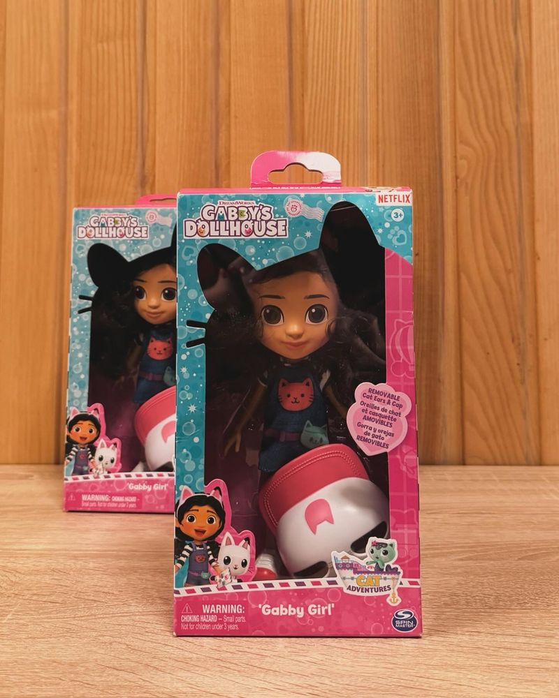 Gabby’s Dollhouse Travel Edition Doll(габби)