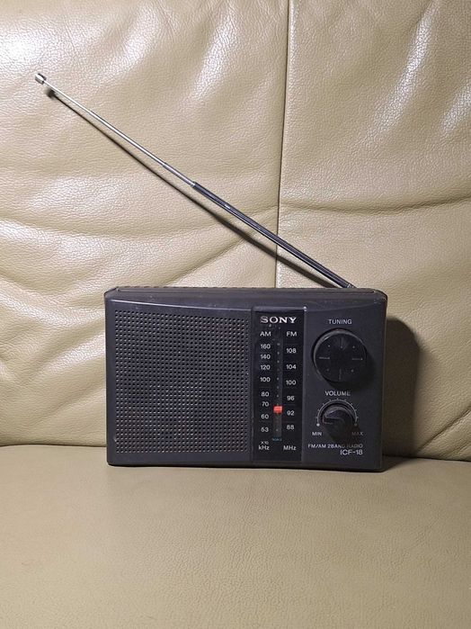 Радиоприемник SONY  ICF 18