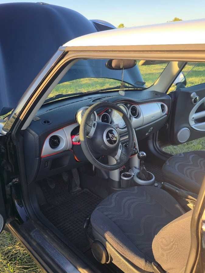 Sprzedam ładne MINI ONE z silnikiem 1,6