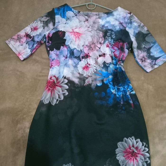 Шикарне плаття футляр 48-50-52