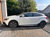 Volvo V40 Syndyk sprzeda VOLVO V40 Cross Country V40 CC D4 DRIVE-E