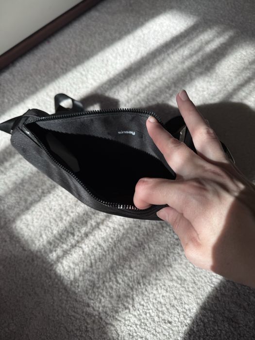 Torebka damska crossbody Sinsay czarna