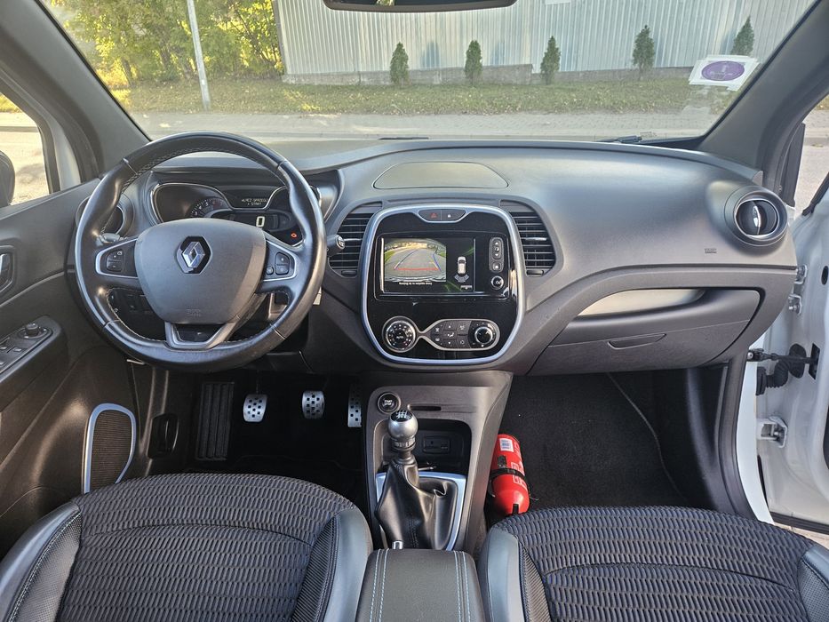 Renault Captur 2017 rok 1.2 benzyna 118 km serwis bezwypadkowa kamera