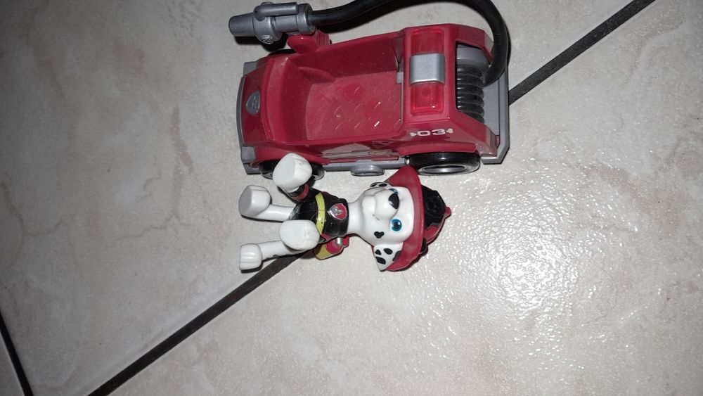 Psi patrol piesek Marshall i Wóz strażacki