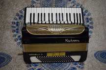 Acordeao hohner Cornelia III 3 voz,