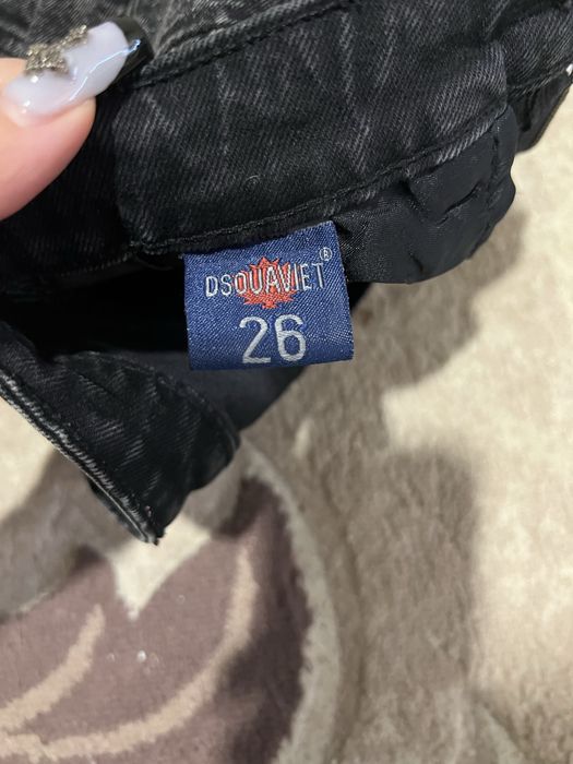 джинсы с вышивкой джери