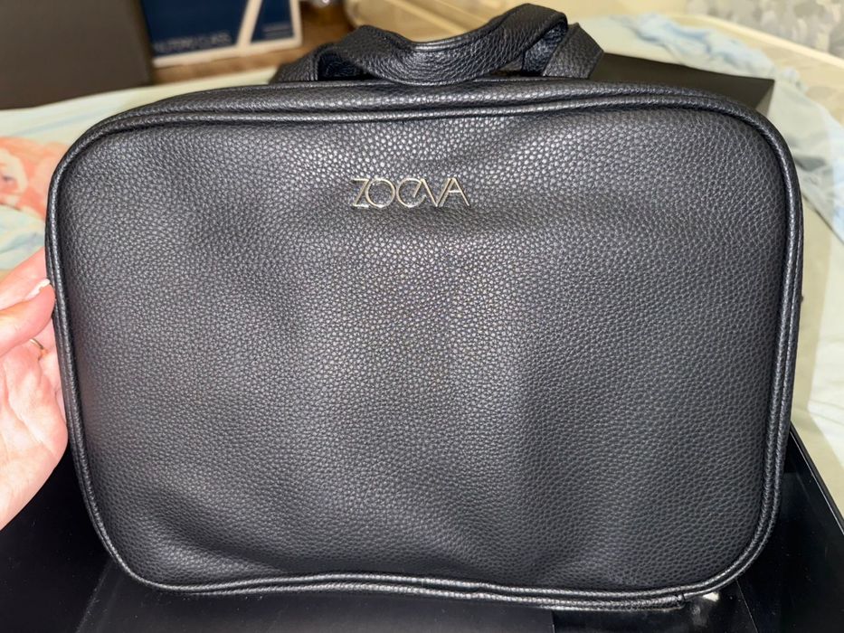 Набір пензлів в кейсі для візажу ZOEVA .Знижка  до кінця Листопада‼️