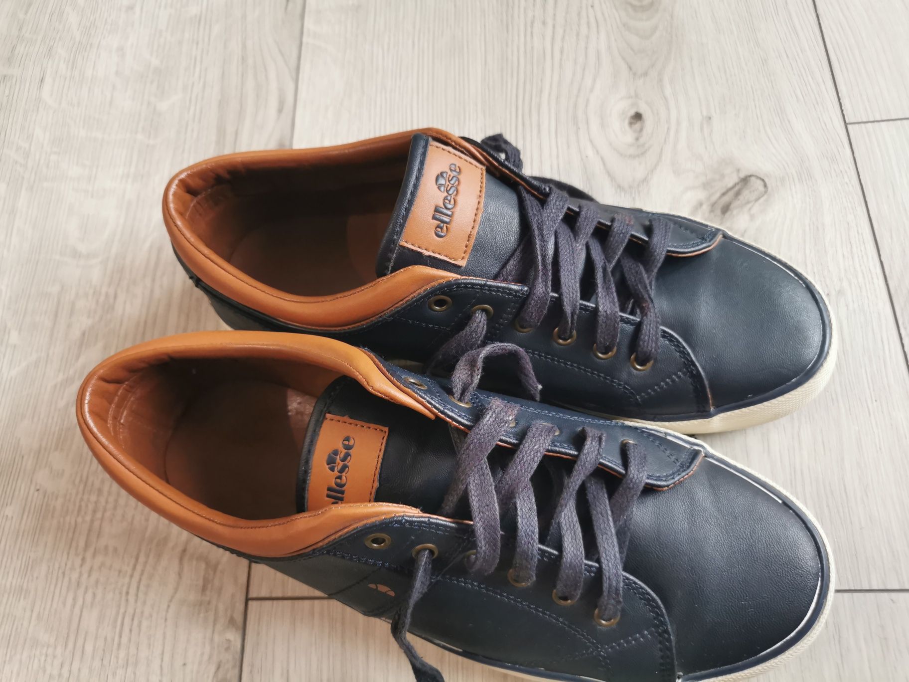 Trampki Ellesse r.42 tenisówki, buty - stan bardzo dobry - 27 cm dł.wk