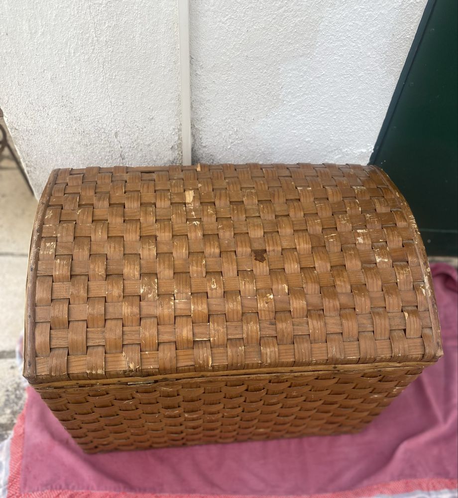 Cesta grande em forma de bau com pegas