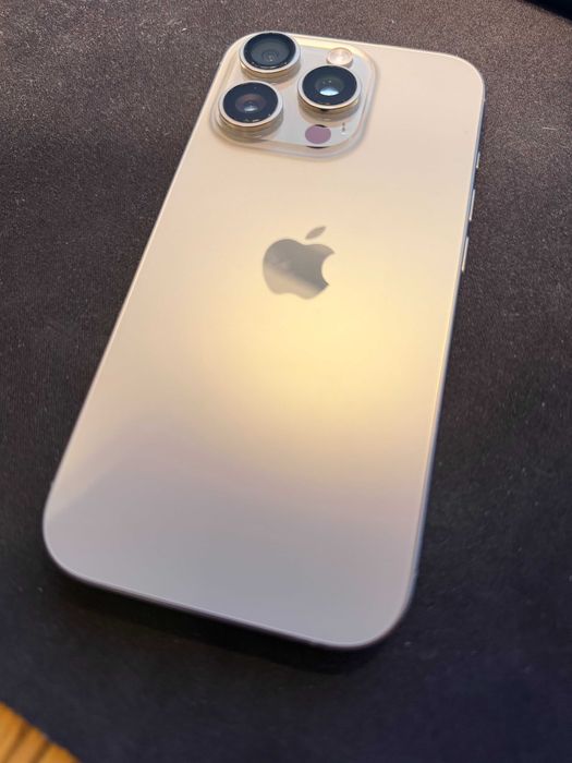 Iphone 16 PRO 256GB, bateria 96%, stan wizualny idealny