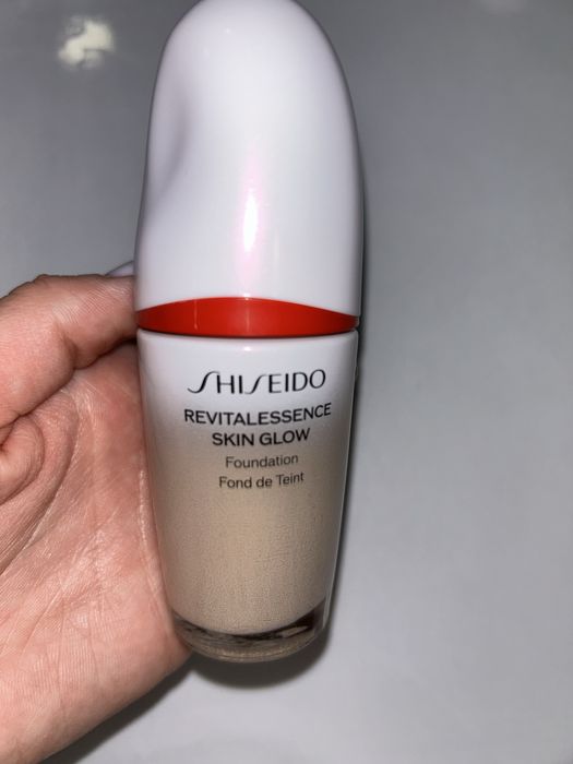 Тональний Shiseido