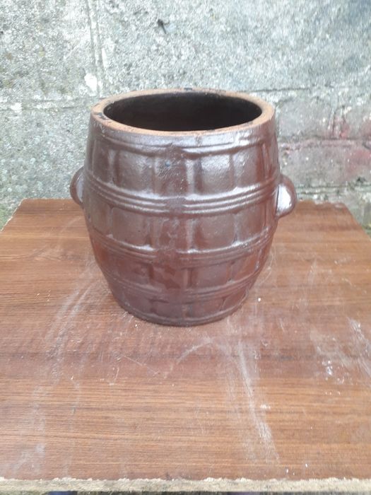 Stare garnki  dzbanki z kamionki .