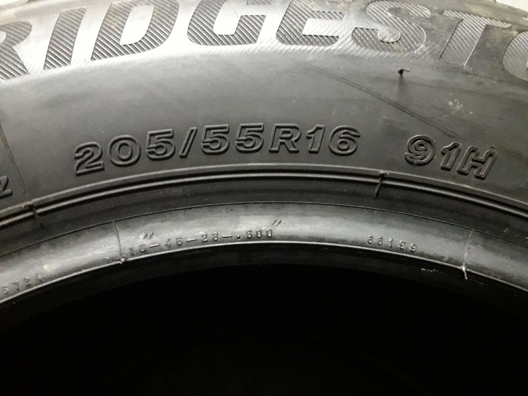 BRIDGESTONE 205/55R16 91H, pojedyńcza opona zimowa.