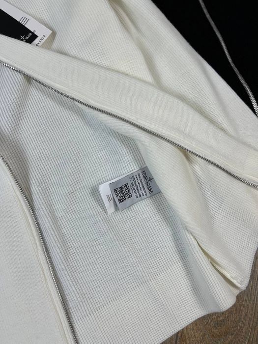 Зіпка Stone island