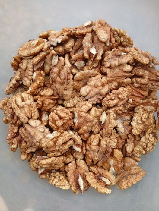 Горіх бабочка ,четверть з кусочком світла, кондитерка   орех 2025 рі