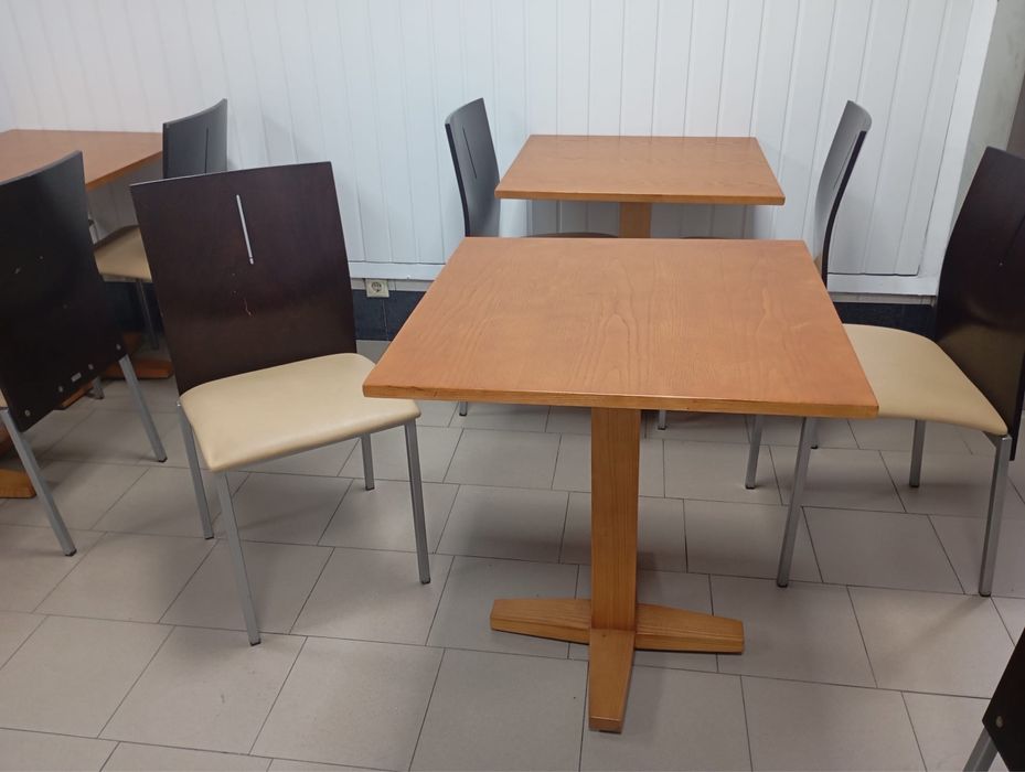 Mobiliario para cafe ou restaurante