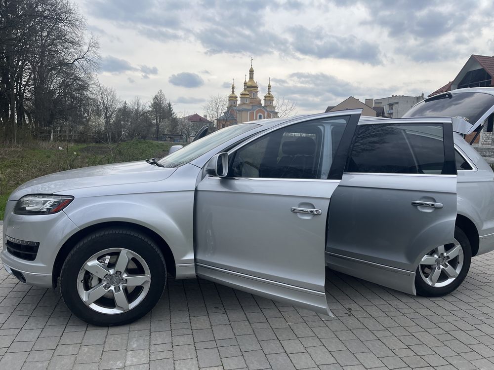 Audi Q7 2015 року