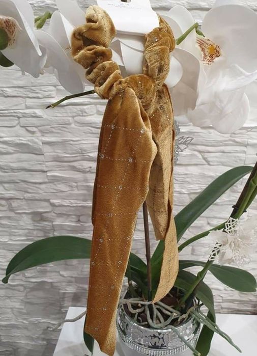 Gumka apaszka długa musztardowa	AG0023