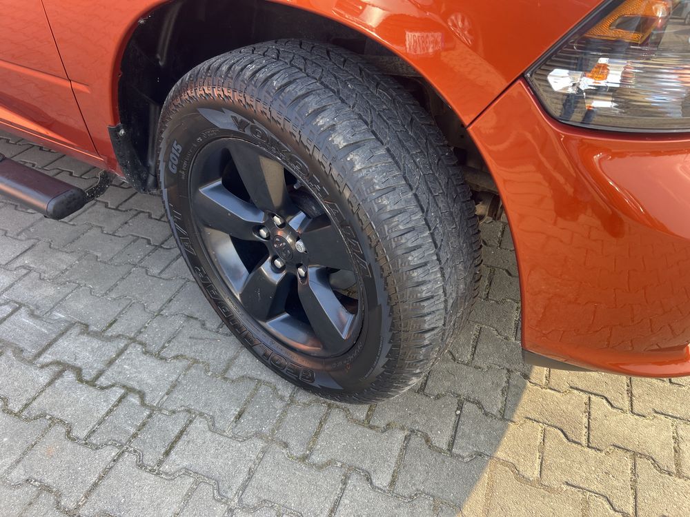 Dodge RAM 1500 5.7 Hemi 8 biegów 4x4 tylko 59 tys km Gwararancja