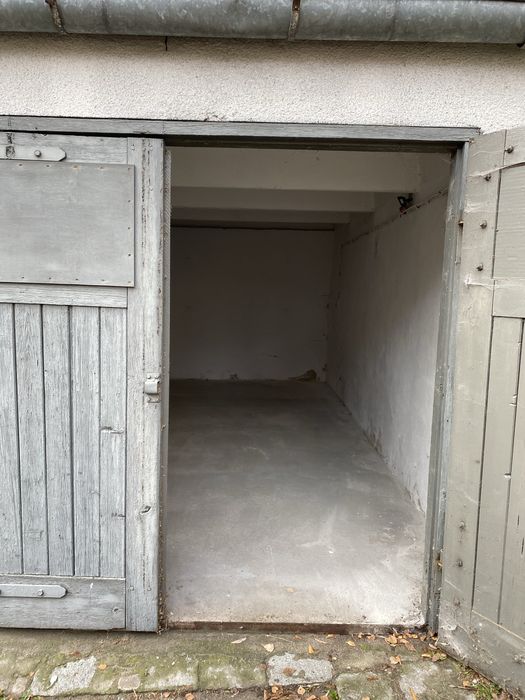 Sprzedam garaż murowany