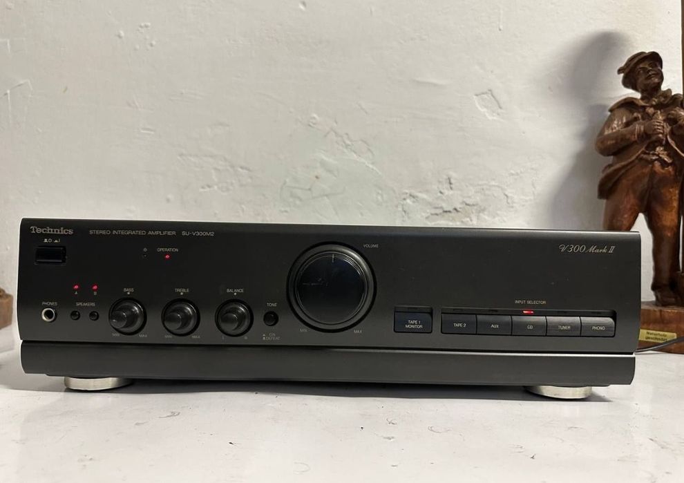 Stereo Wzmacniacz Technics su v 300M2.