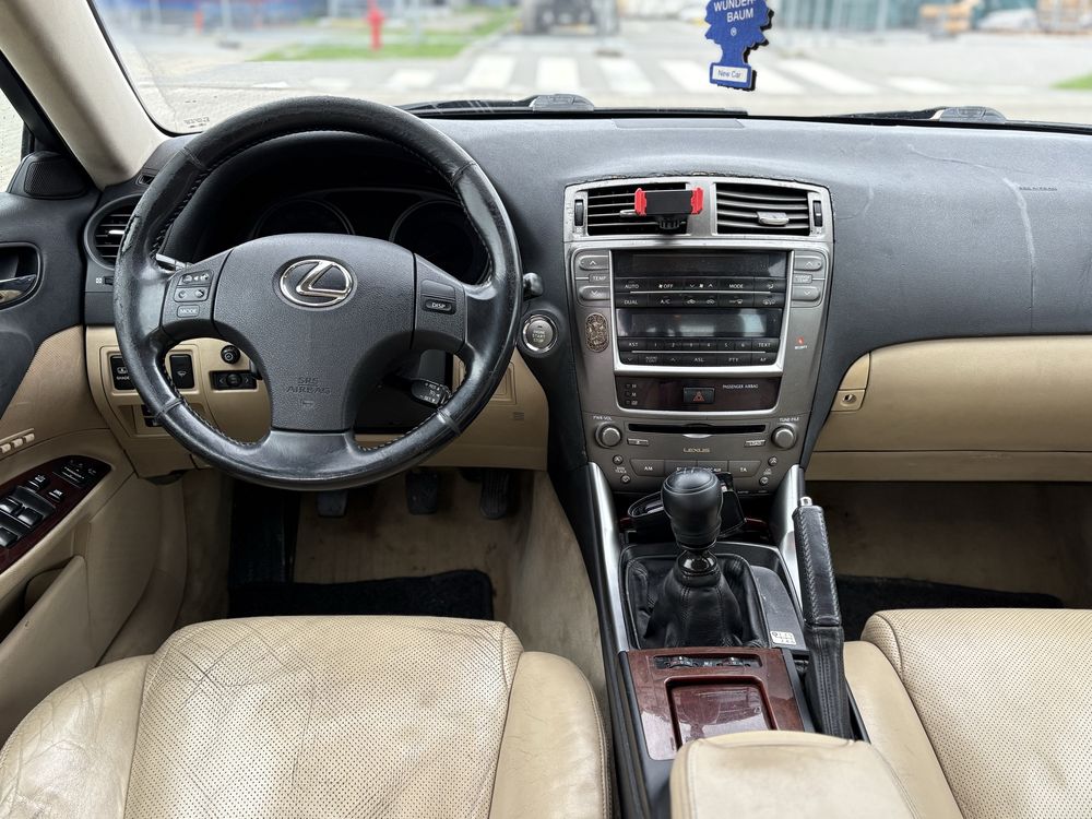 Lexus IS220D 2.2 177HP