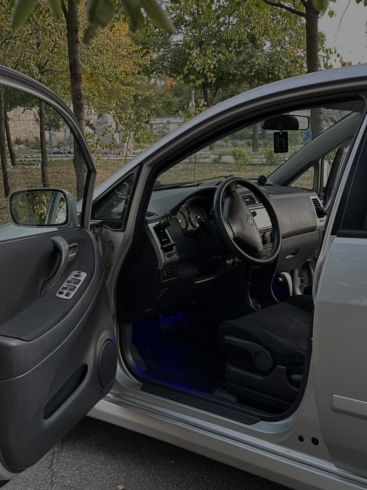 Продам машину Сузуки Лиана 2005 года