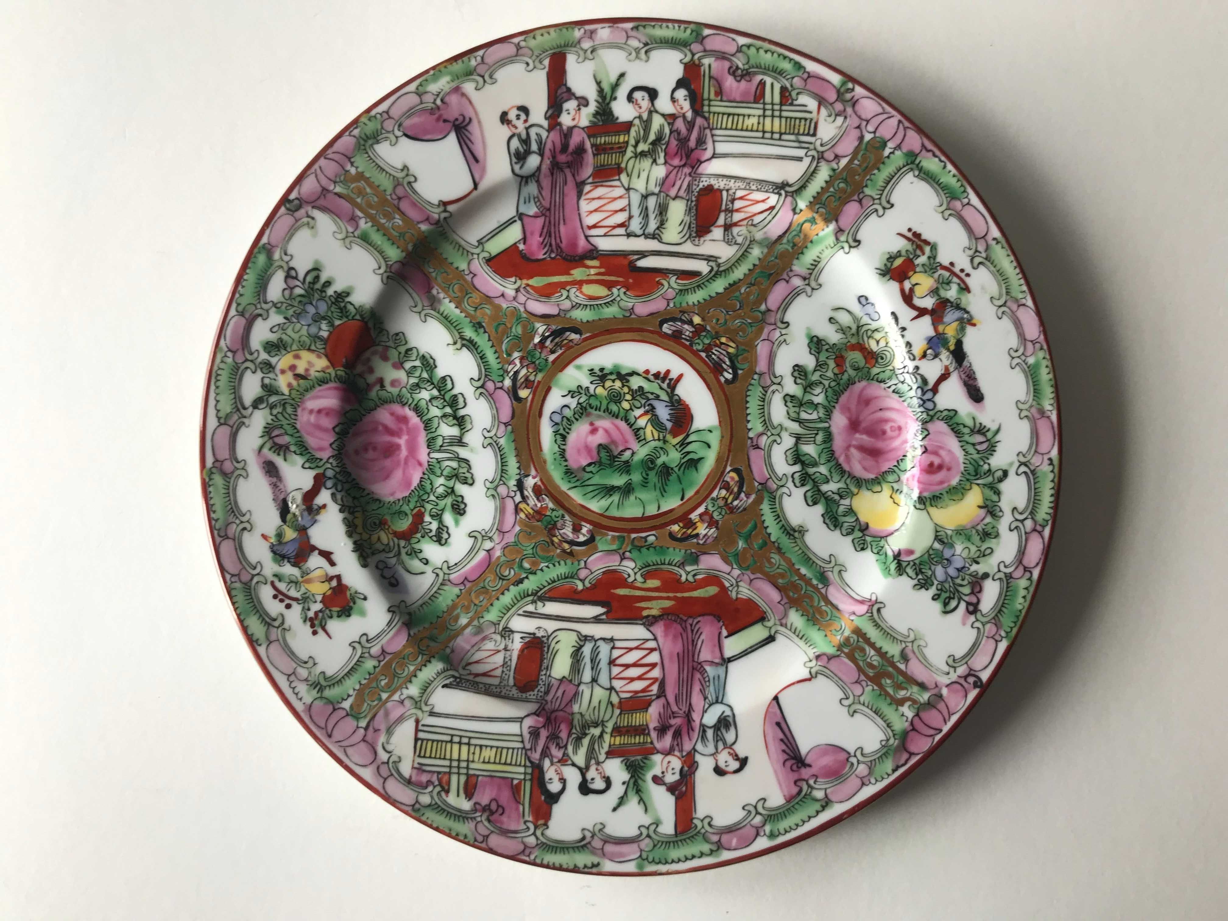 Prato de Porcelana Chinesa - Motivos Pessoas