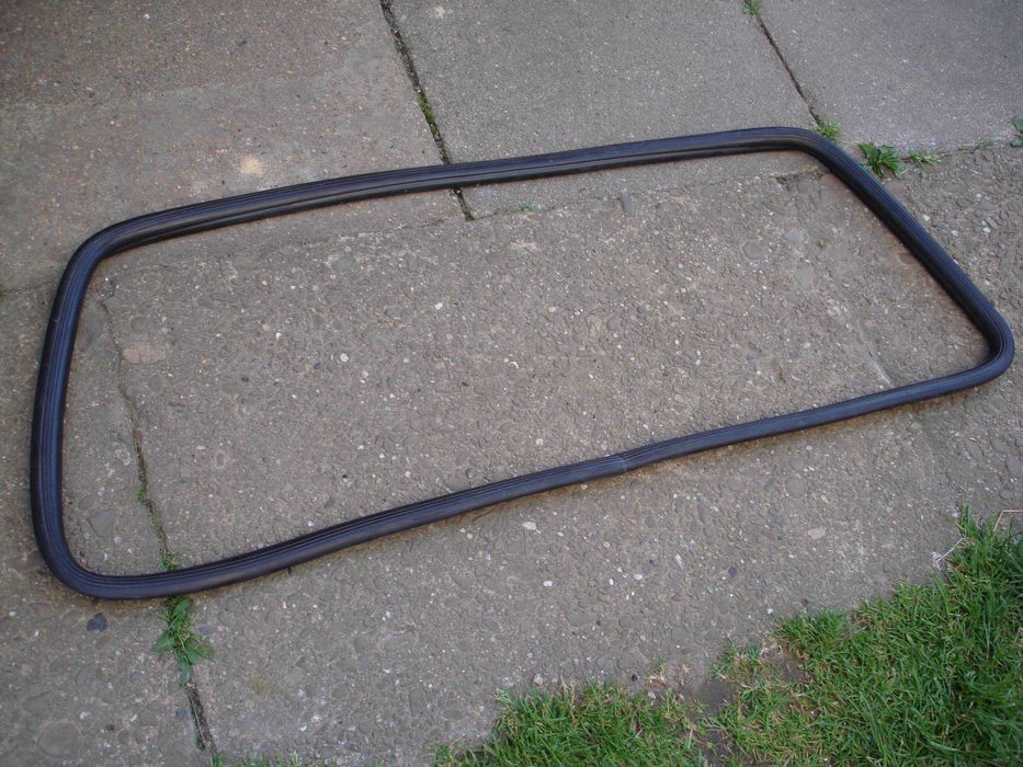 Uszczelka szyby tylnej nowa - tył FIAT CINQUECENTO