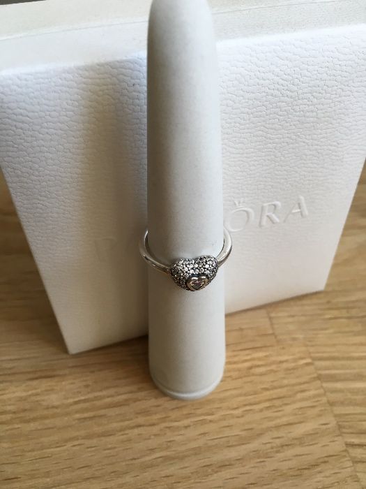 ‼️Nowy, oryginalny pierścionek Pandora. Rozmiar 54. Polecam