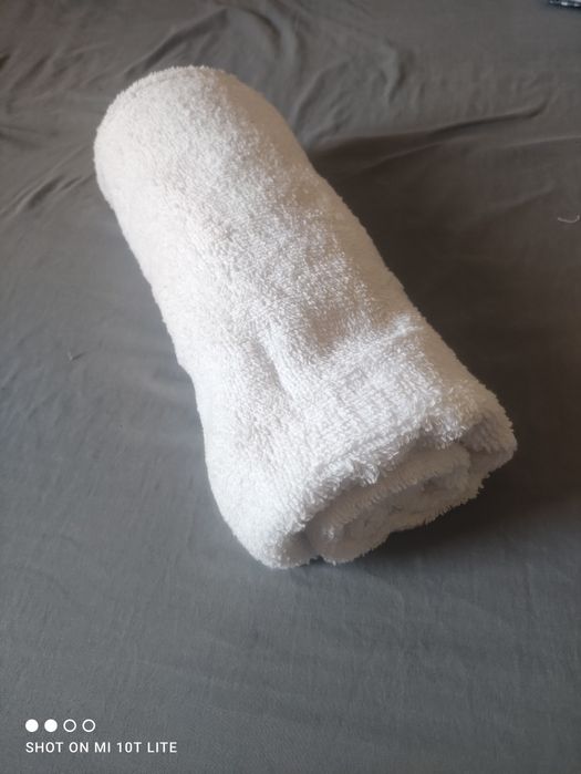 10x biały ręcznik 70x140 gomez nowy
