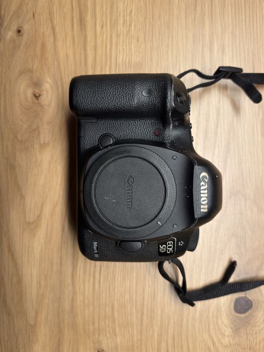 Canon 5D Mark III + Grip BG-E11 (possivel troca)