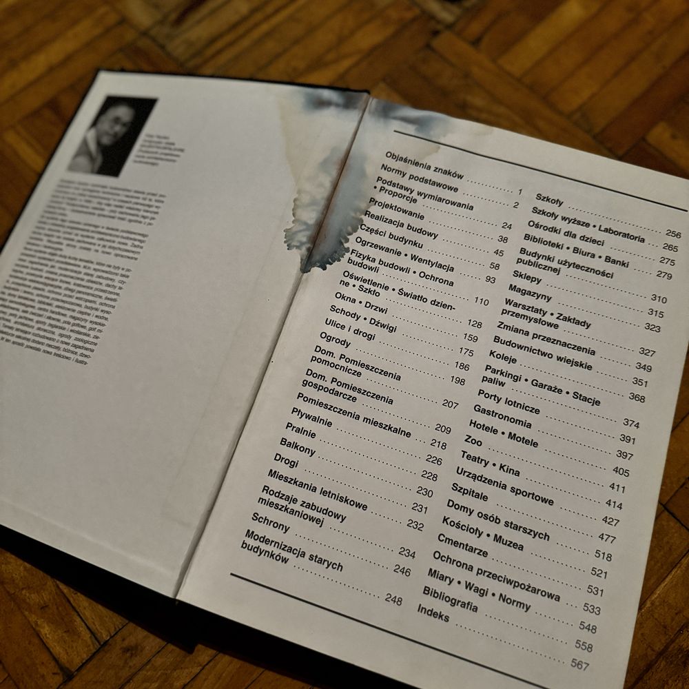 Neufert podręcznik projektowania arkady 1995