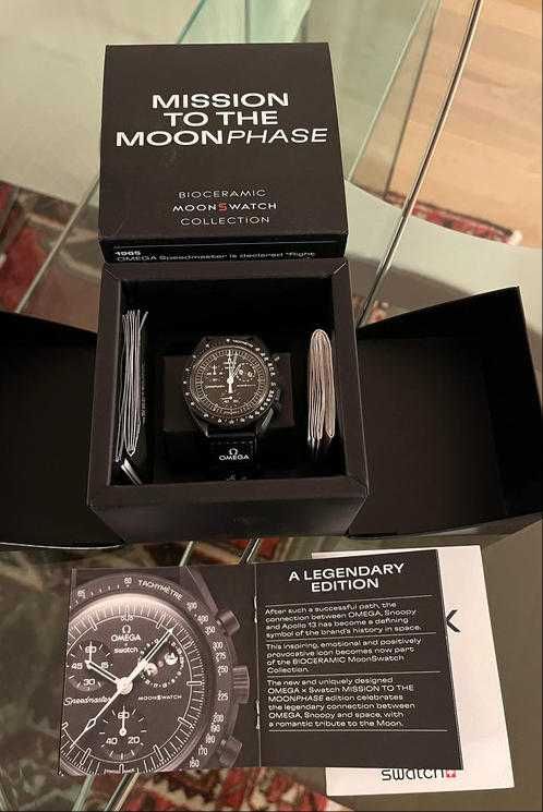 Omega x Swatch Mission To Moonphase: Snoopy SO33B700
