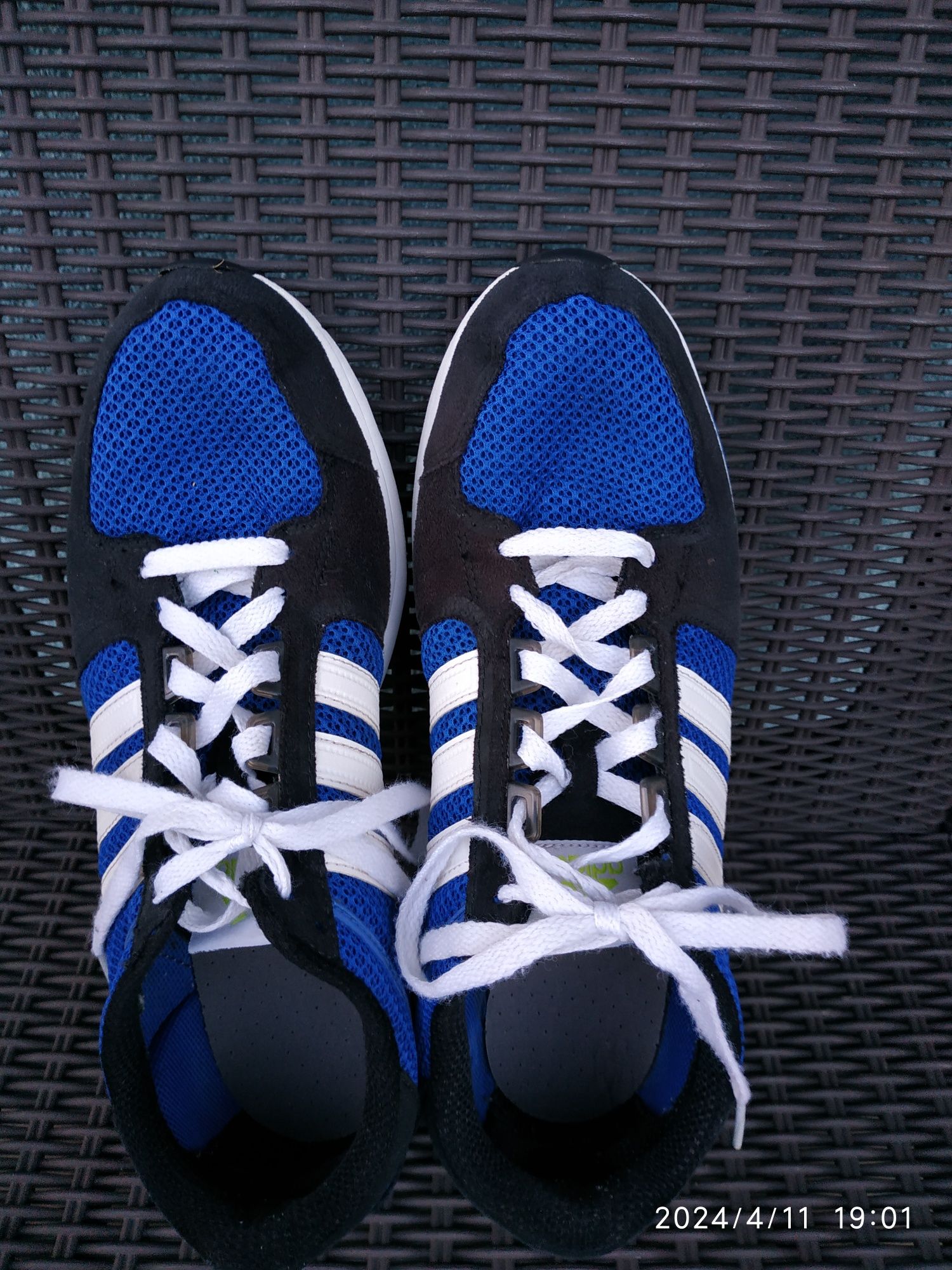 Buty sportowe męskie granatowe adidas r 46, uzywane