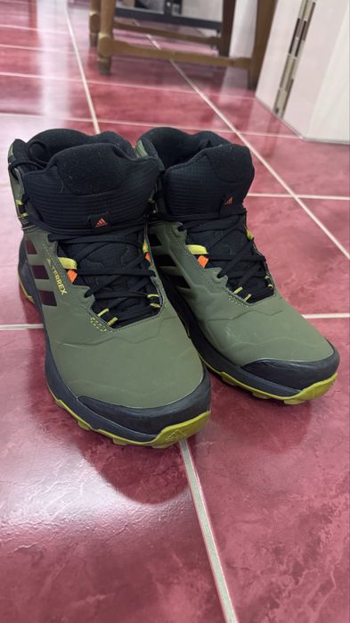Чоботи Кросівки adidas terrex 42 розмір(26,5 см)