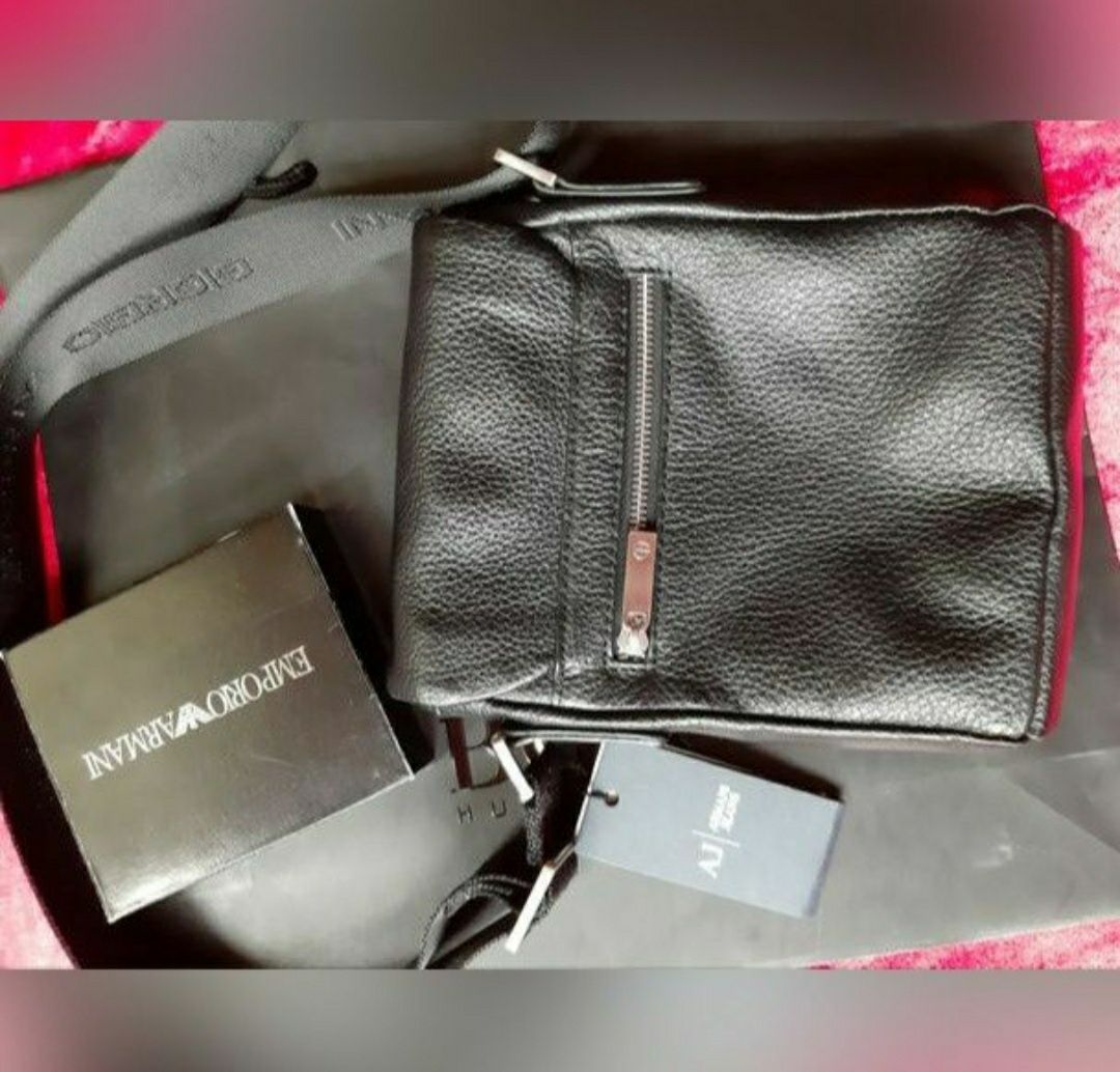 Armani listonoszka torba czarna made in Italy oryginał piękna unisex