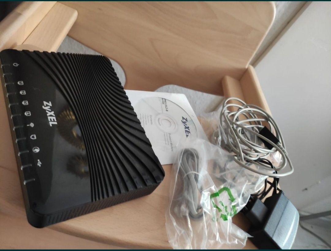 Zyxel Router ruter do internetu do komputera laptopa VMG-1312 B Series