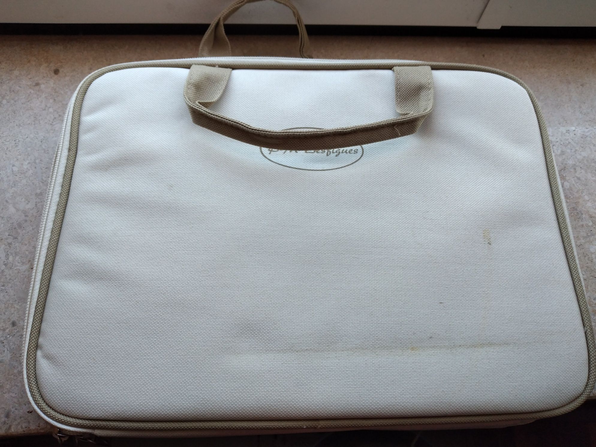 Conjunto vintage de talheres em maleta comprados à Redoute
