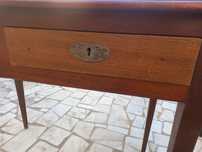 Mesa de Jogo semi nova