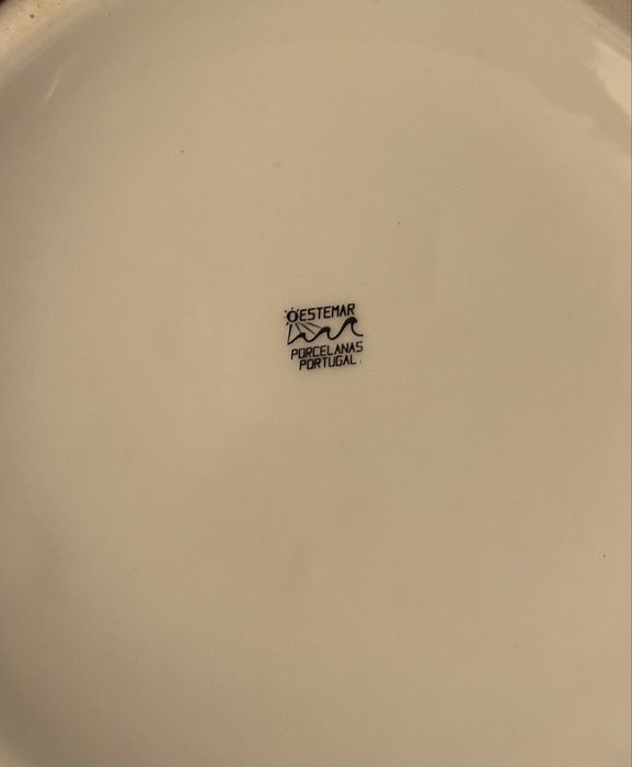 Jarro e pote de porcelana