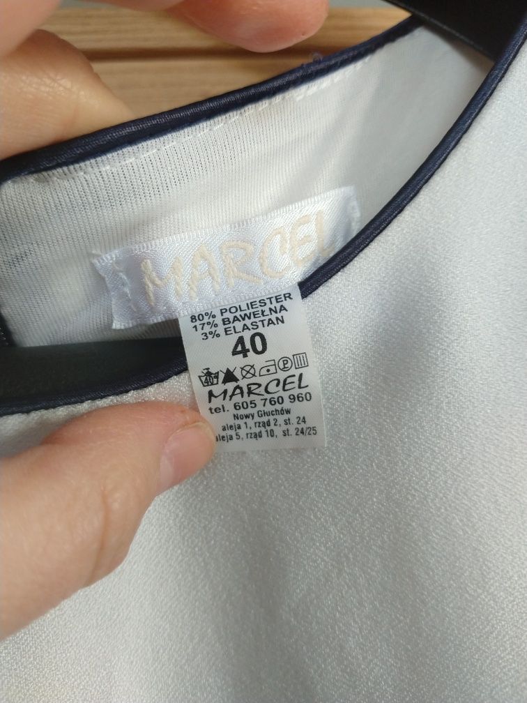 Elegancka sukienka z krótkim rękawem