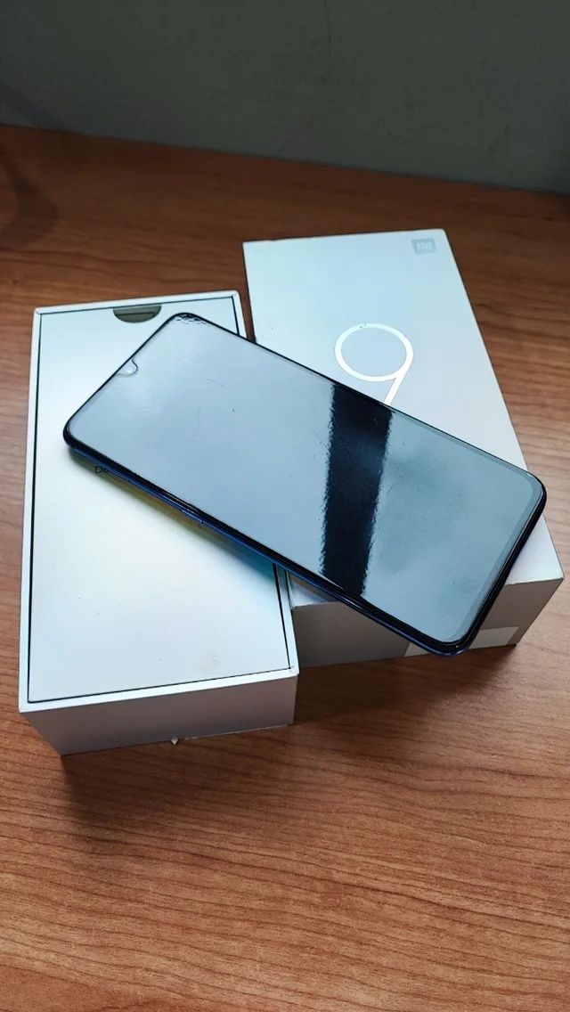 XIAOMI Mi 9 (6.39'' - 6 GB - 64 GB - Azul)